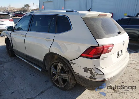 2019 Volkswagen Tiguan 2.0T Sel Premium/2.0T Sel Premium R-Line z USA, uszkodzony, nr VIN 3VV4B7AX7KM060746